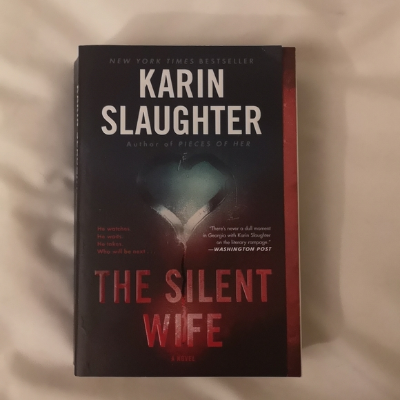 The silent wife by Karin Slaughter - Picture 1 of 3